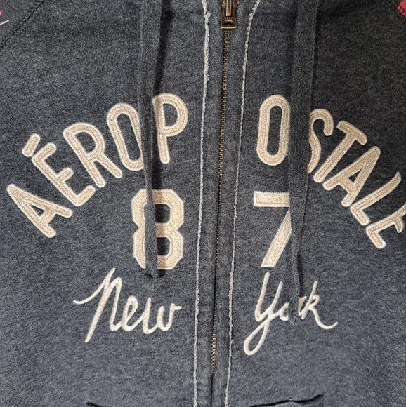 Aeropostle XS zip up hoodie grey with floral arms and hood - Picture 2 of 9
